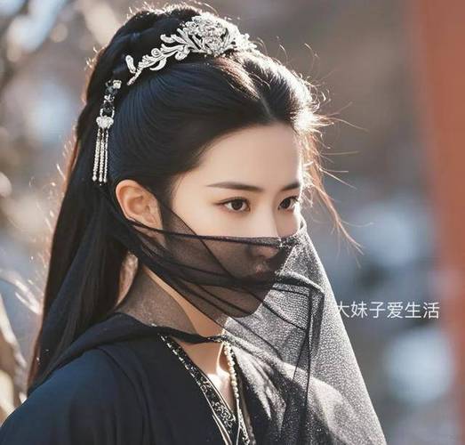 刘亦菲饰木婉清,如新月清晖,如花树堆雪,楚楚可怜,娇柔婉转